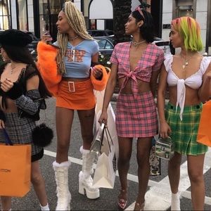 Meet your Posher, Danielle